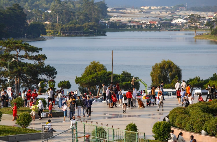 Lâm Đồng đón khách du lịch thứ 10 triệu