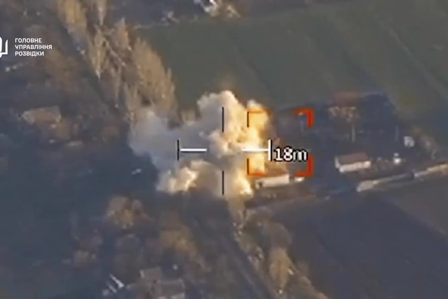 Video Ukraine phá hủy trụ sở quân sự của Nga