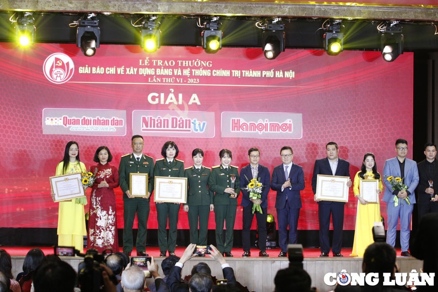 Hà Nội: Giải báo chí về xây dựng Đảng lần thứ VII - năm 2024 sẽ có 1 giải Đặc biệt, 3 giải A, 5 giải B, 10 giải C