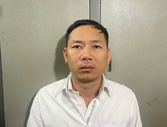 Tạo vỏ bọc doanh nhân thành đạt, nhận tiền xin dự án rồi chiếm đoạt