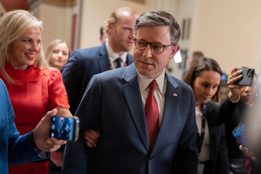 Ông Mike Johnson tái đắc cử đầy kịch tính chức Chủ tịch Hạ viện Mỹ