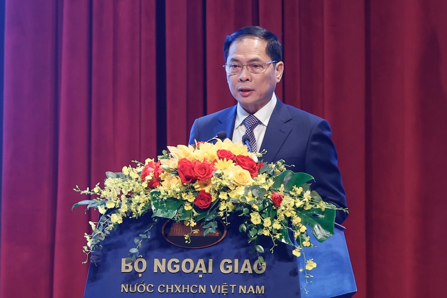 Tinh gọn tổ chức bộ máy của Bộ Ngoại giao, bảo đảm thông suốt, thống nhất công tác đối ngoại