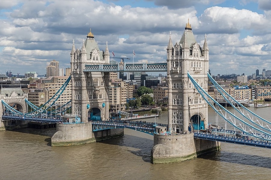 Du khách đến Vương quốc Anh từ 48 quốc gia phải nộp đơn và trả phí trước khi khởi hành