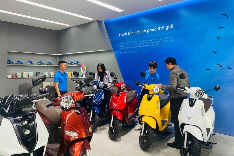 Xe máy điện VinFast giảm giá sâu, cơ hội mua xe siêu rẻ trước Tết cho người tiêu dùng