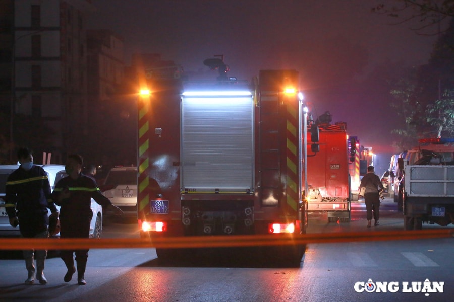 Hà Nội: Cháy lớn ở đường Hồ Tùng Mậu