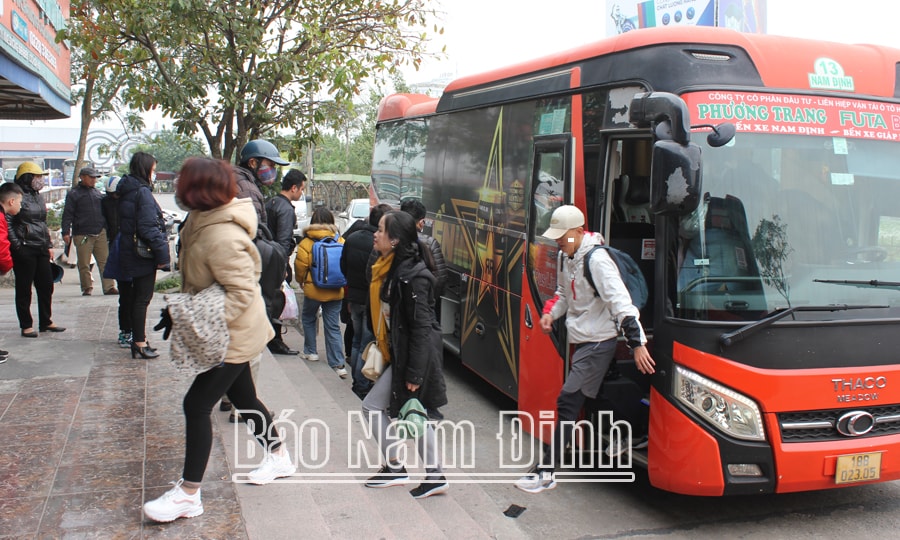 Nam Định: Đảm bảo nhu cầu đi lại của nhân dân dịp Tết và lễ hội đầu Xuân 2025