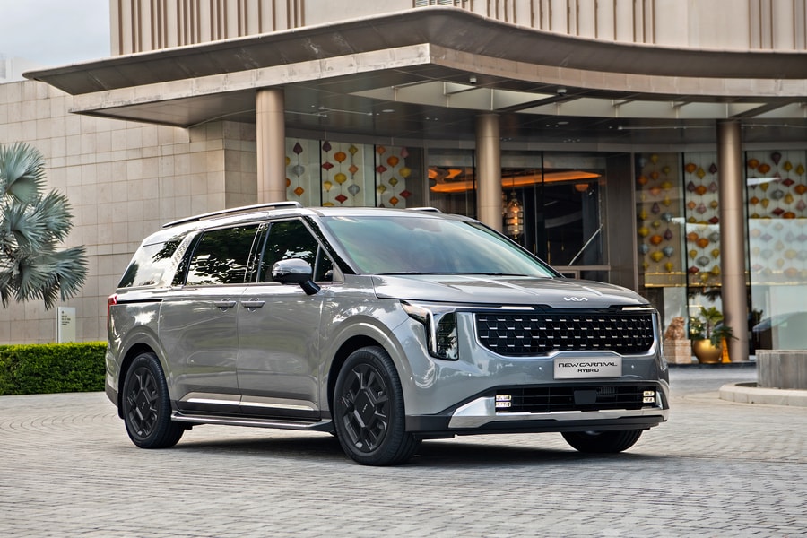 Chính thức ra mắt Kia Carnival Hybrid, giá bán lẻ 1,849 tỷ đồng