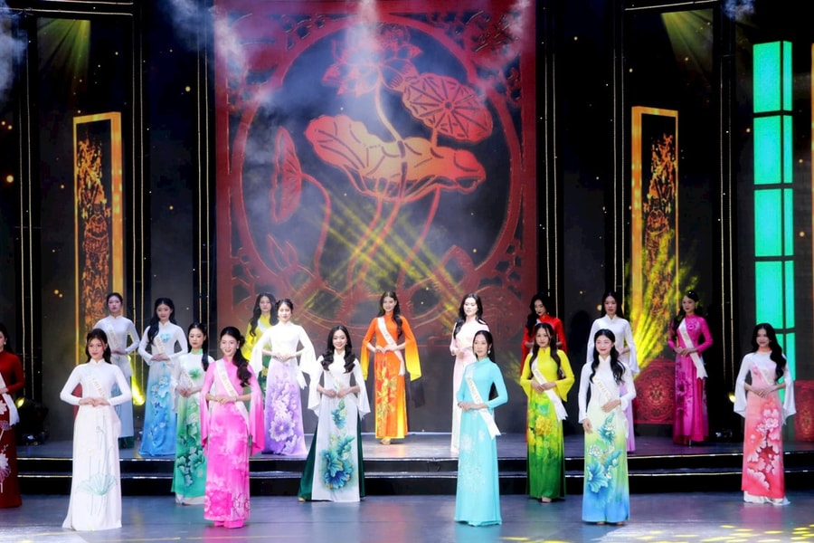 16 thí sinh lọt vào chung kết Hoa hậu di sản áo dài Việt Nam