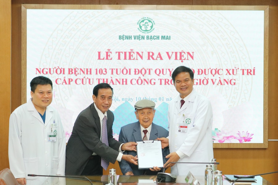 Ca bệnh lập kỷ lục trong 114 năm tại Bệnh viện Bạch Mai