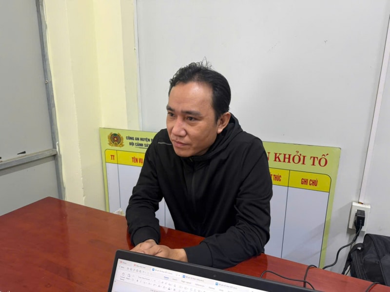 Bắt đối tượng nổ có quan hệ để nhận tiền "chạy án"