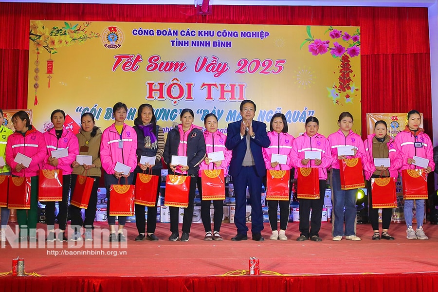 Ninh Bình: Nhiều hoạt động sôi nổi và thiết thực tại chương trình “Tết sum vầy” 2025