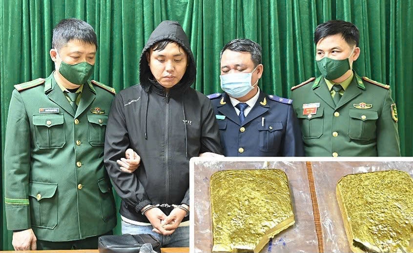 Bắt kẻ vận chuyển 1,2kg vàng trái phép qua biên giới Hà Tĩnh để bán kiếm lời