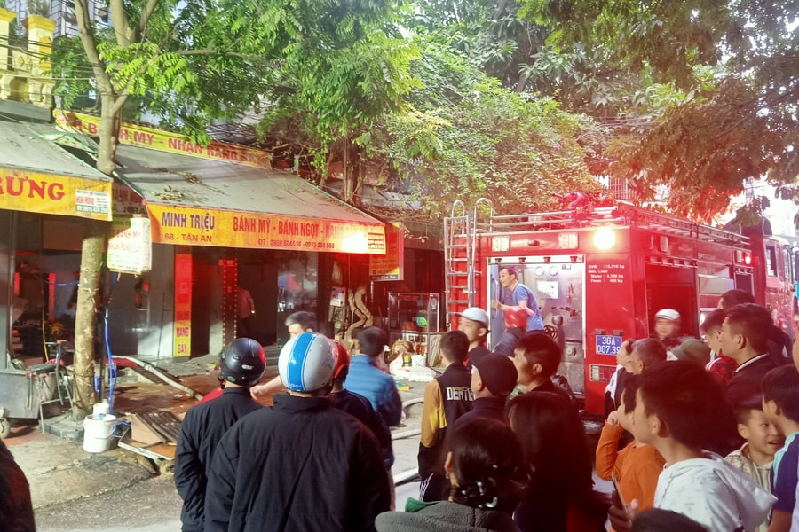 Thanh Hoá: Kịp thời chữa cháy tại ngôi nhà 3 tầng