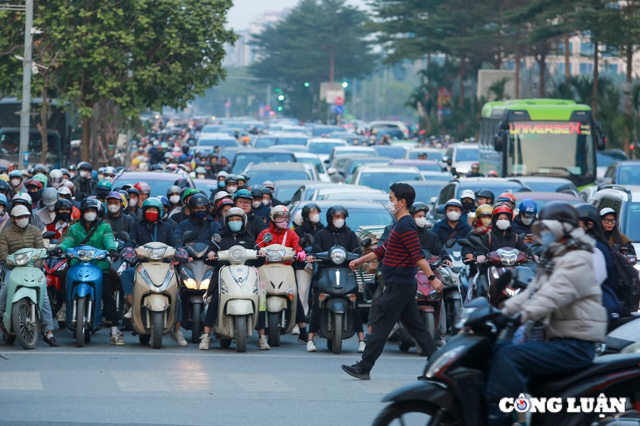 Sau nửa tháng thực hiện Nghị định 168, giao thông Thủ đô đã chuyển biến tích cực