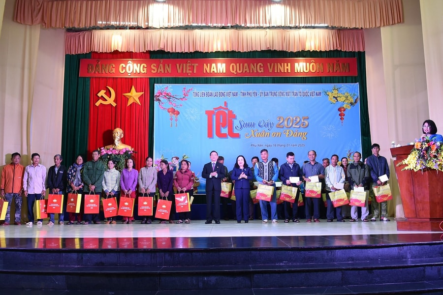 Chăm lo Tết cho Nhân dân vui tươi, phấn khởi, tạo động lực để thực hiện các nhiệm vụ mới