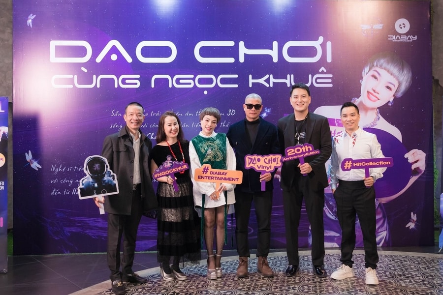 Ca sĩ Ngọc Khuê đột phá với album đĩa than kết hợp truyền thống và hiện đại