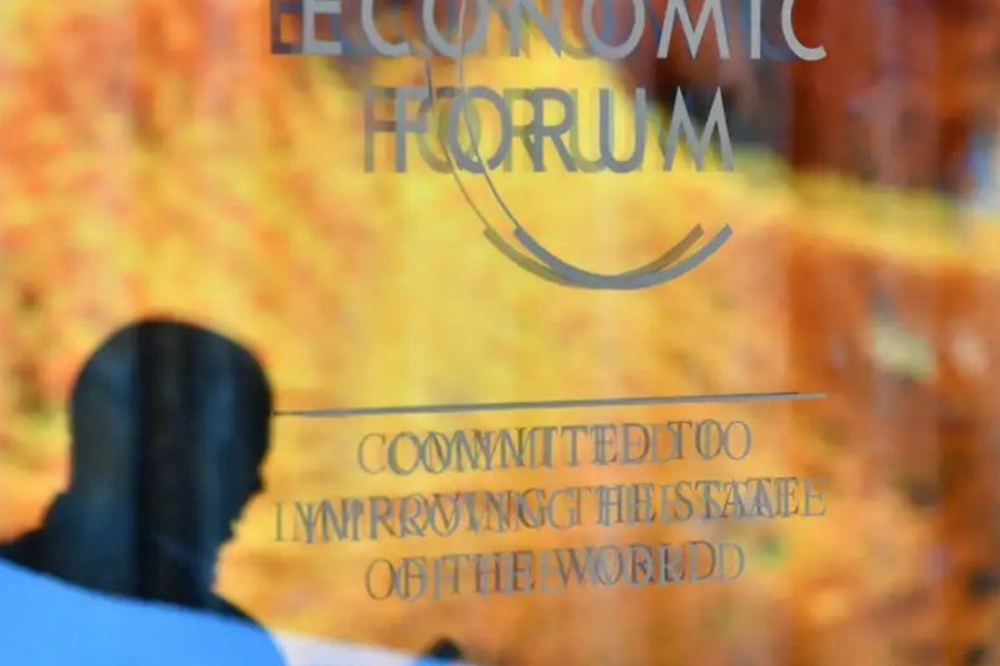 Diễn đàn Kinh tế Thế giới: Chiến tranh là mối nguy hàng đầu trong năm 2025