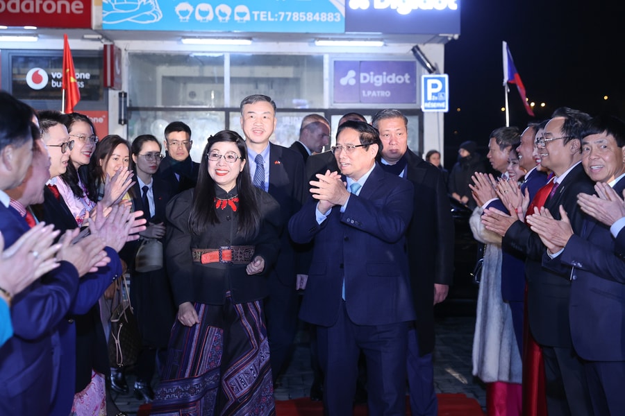 Cộng đồng người Việt Nam tại Czech luôn tự hào và xứng đáng là con Lạc, cháu Hồng