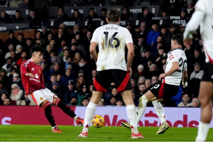 Martinez lập công, Man Utd thắng tối thiểu Fulham tại Ngoại hạng Anh