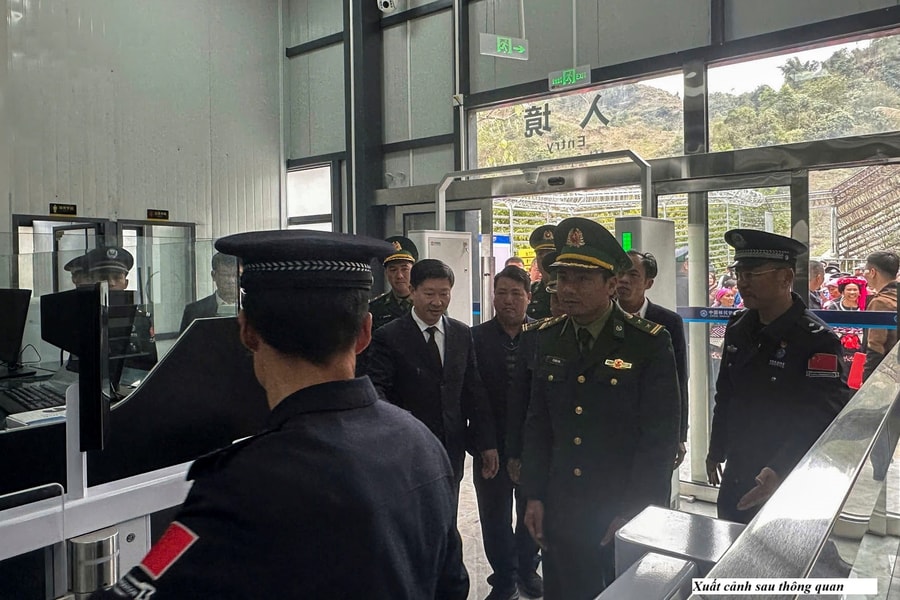 Lào Cai: Giáp Tết, thông quan tạm thời xuất nhập cảnh lối mở Y Tý - Ma Ngán Tý (Trung Quốc)