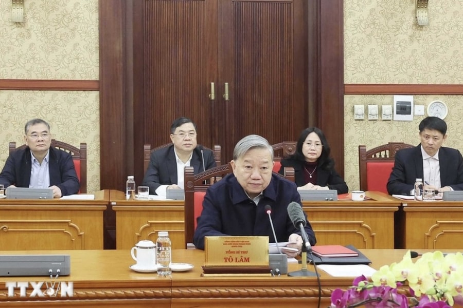 Tổng Bí thư: Bắt tay ngay vào công việc, không để tình trạng ăn Tết kéo dài