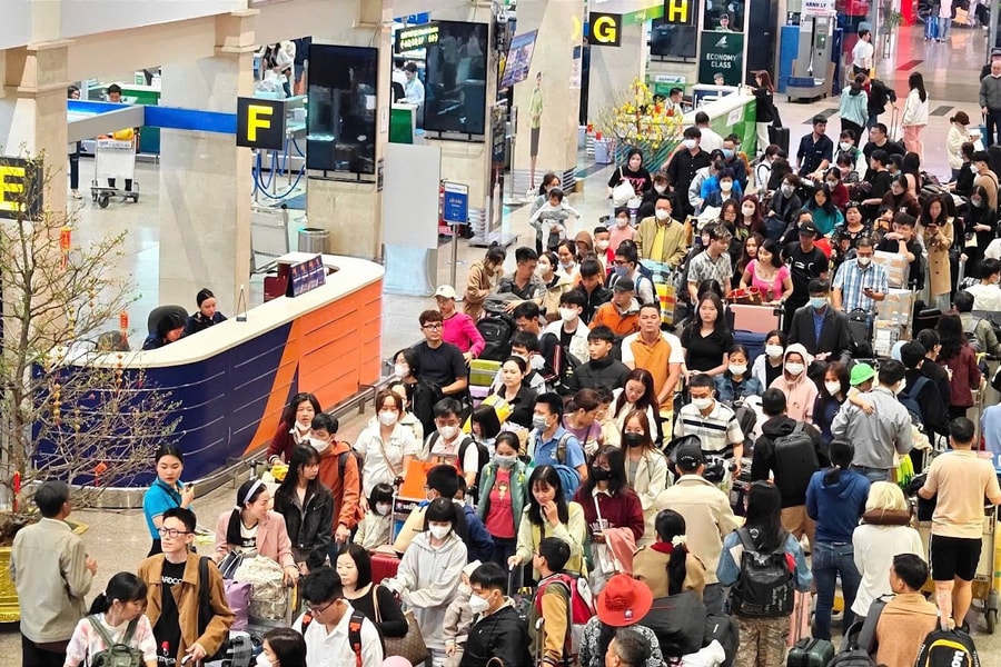 Hơn 5,2 triệu hành khách di chuyển qua các cảng hàng không thuộc ACV