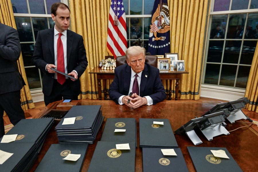 Ông Trump cảnh báo Iran sẽ bị 'xóa sổ' nếu âm mưu ám sát ông