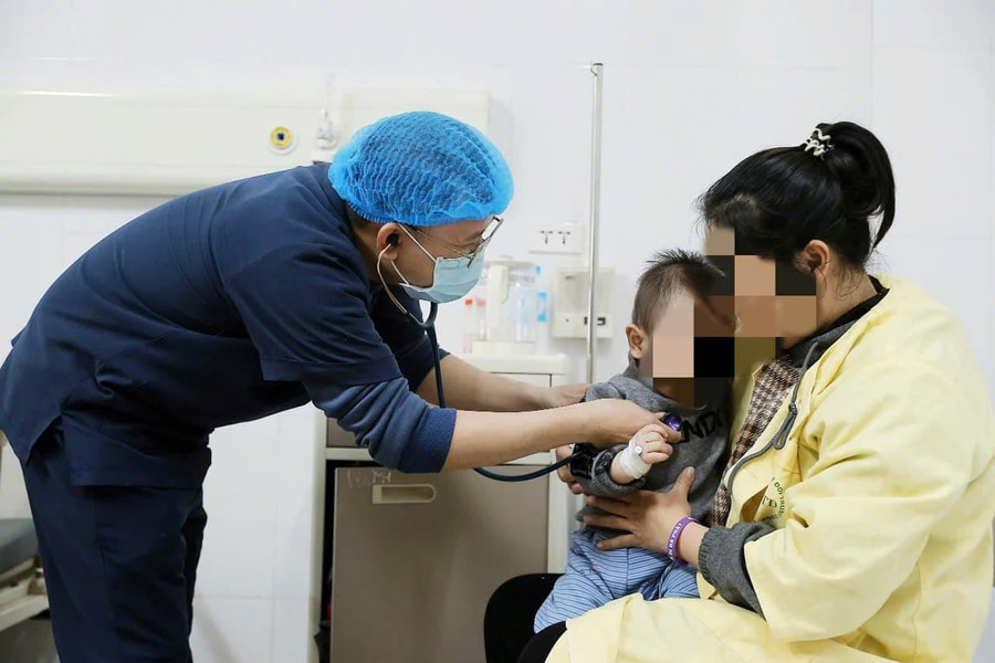 Chuyên gia chia sẻ cách phòng bệnh, chữa bệnh cúm A cho trẻ