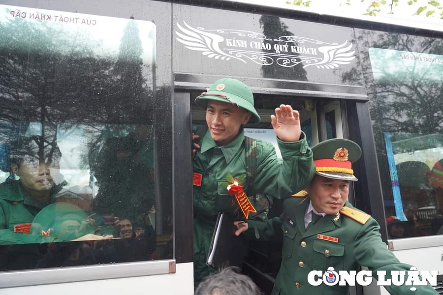 Tổ chức lễ giao nhận quân trên cả nước từ ngày 13 - 15/2