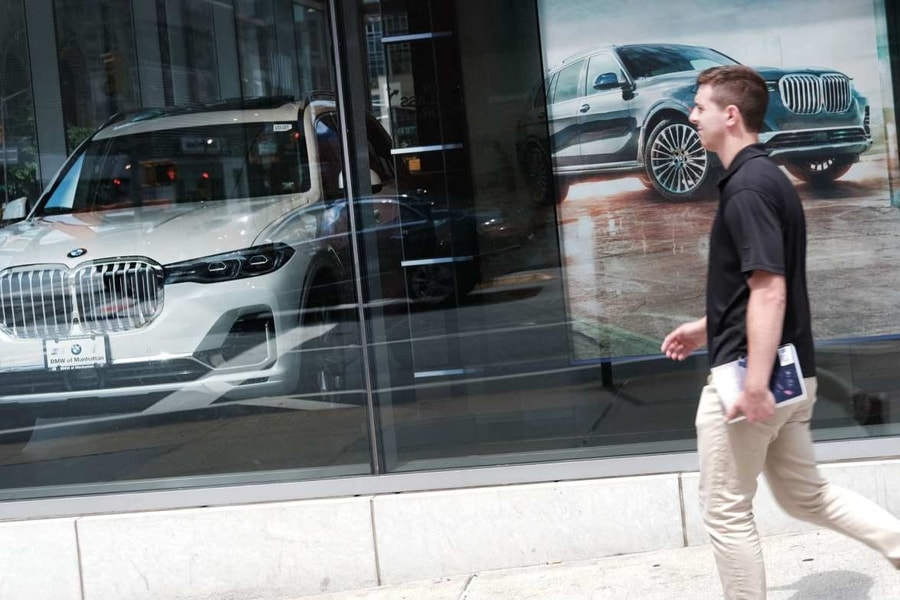 BMW đặt cược vào sản xuất ôtô chạy bằng xăng