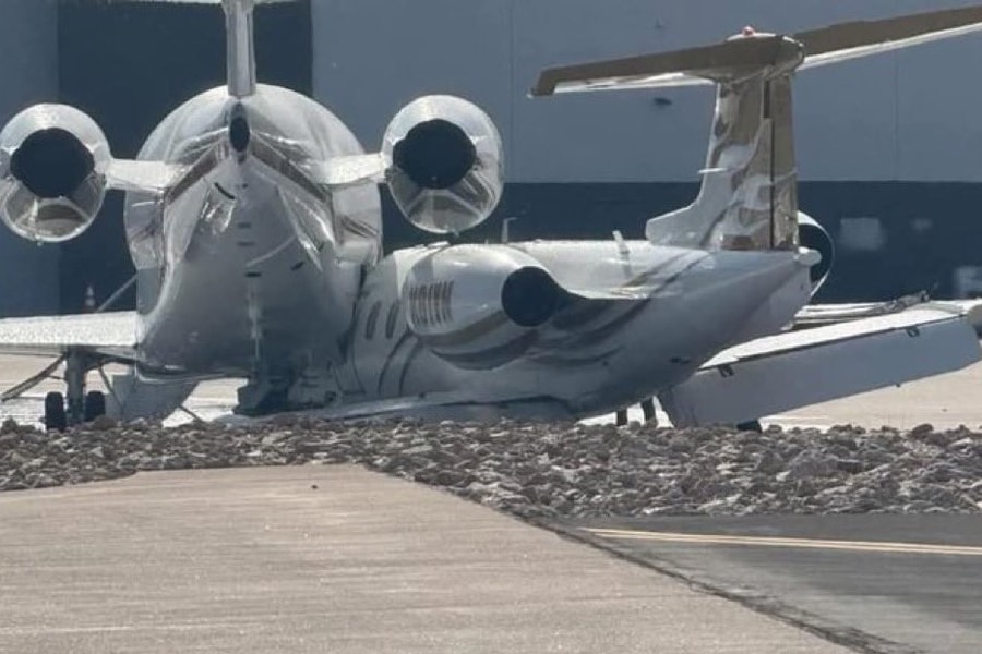 Máy bay gây tai nạn khi trượt khỏi đường băng Mỹ, 5 người thương vong
