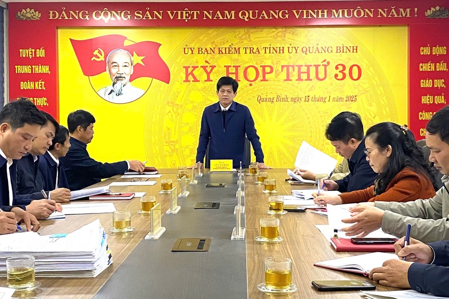 Loạt cán bộ, lãnh đạo Cục Thi hành án dân sự Quảng Bình bị đề nghị kỷ luật