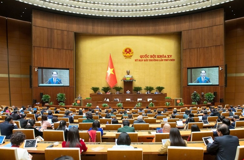 Quốc hội biểu quyết thông qua Luật Ban hành văn bản quy phạm pháp luật (sửa đổi)