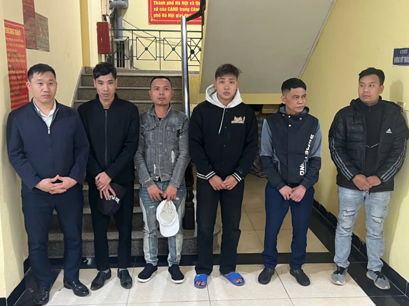 Tạm giữ 9 đối tượng trong vụ dùng axit để giải quyết chuyện tình tay ba