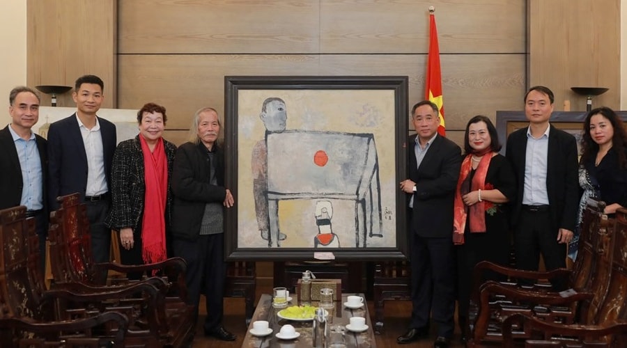 Bảo tàng Mỹ thuật Việt Nam nhận chuyển giao 25 tác phẩm mỹ thuật