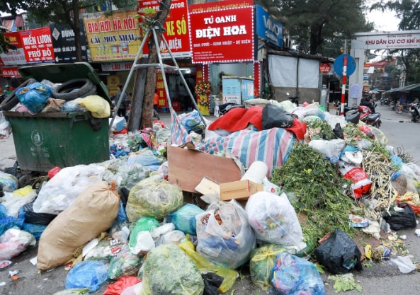 4 quận tại Hà Nội sẽ lắp đặt camera để xử lý đổ trộm, chậm thu gom rác thải