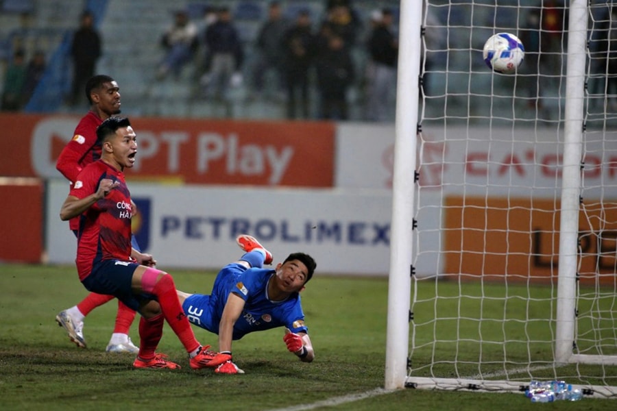 Ghi bàn phút bù giờ cuối cùng, CAHN thắng kịch tính Thể Công Viettel