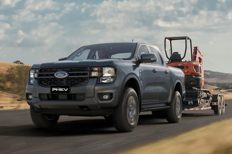 Mở bán Ford Ranger PHEV, có thể chạy thuần điện 45 km