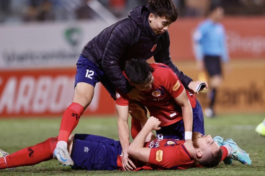 Thắng kịch tính Thể Công Viettel, huấn luyện viên CAHN nói gì?