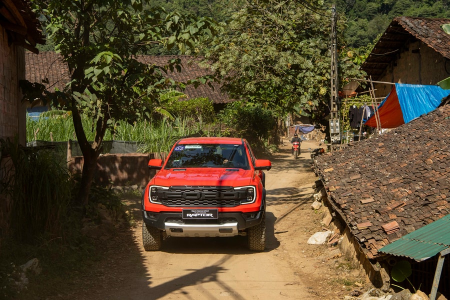 Đại hạ giá ở thị trường ô tô Việt Nam đầu năm 2025