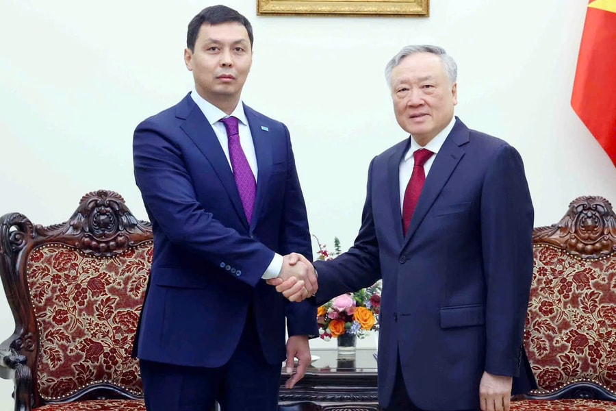 Việt Nam và Kazakhstan đều có nỗ lực lớn trong công tác đấu tranh phòng, chống tham nhũng