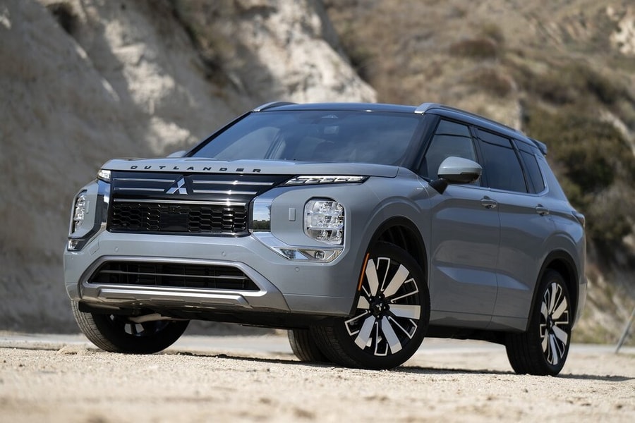 Mitsubishi Outlander 2025 thiết kế bắt mắt, nhiều cải tiến, giá quy đổi từ 755 triệu