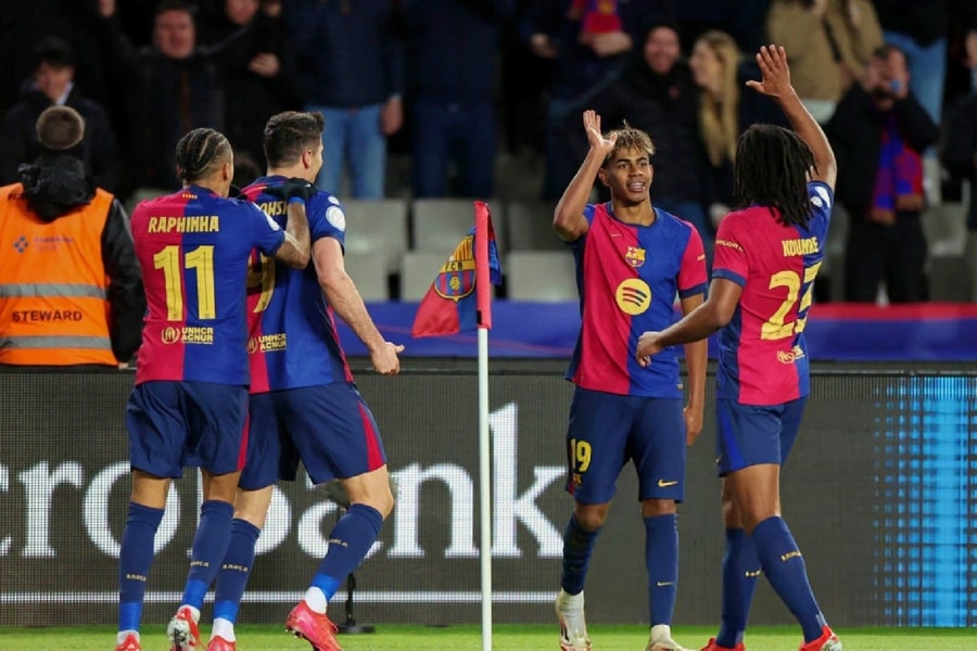 Barcelona hoà kịch tính Atletico Madrid theo kịch bản không tưởng