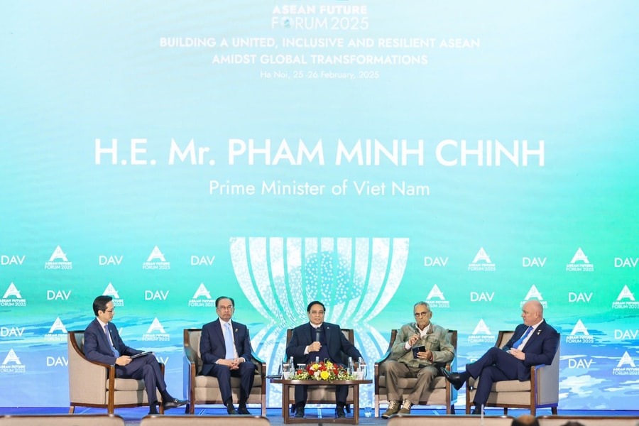 Thủ tướng Phạm Minh Chính trao đổi hỏi đáp cấp cao tại Diễn đàn Tương lai ASEAN năm 2025