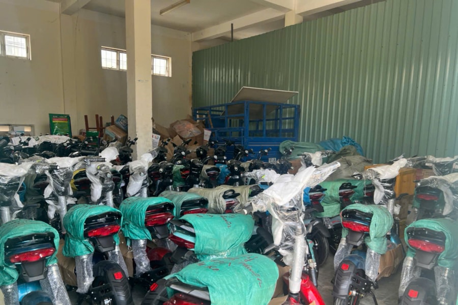 TP HCM tạm giữ hơn 8.200 phụ tùng 'lậu' xe đạp điện