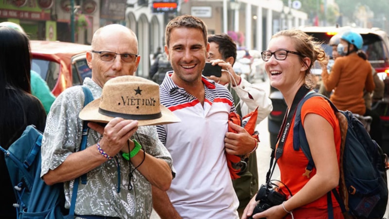 Chương trình kích cầu du lịch Việt Nam 2025: Cơ hội vàng từ chính sách miễn thị thực