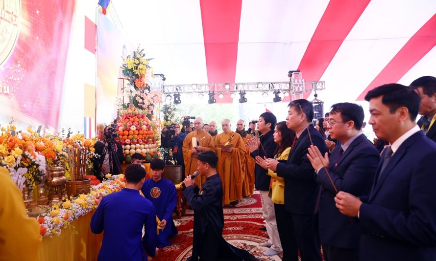 Lễ hội Tiếu Mai tôn vinh chiến thắng Như Nguyệt năm 1077