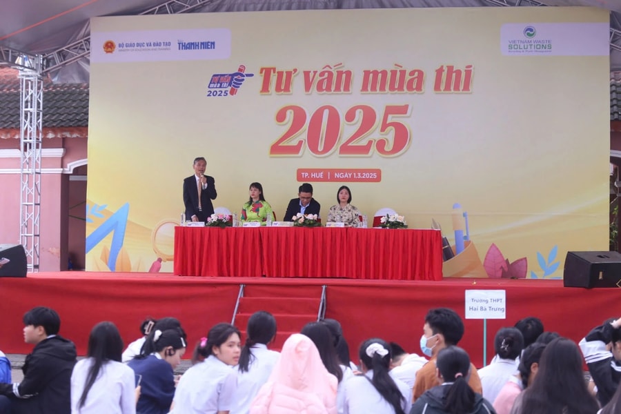 Báo Thanh Niên tổ chức chương trình Tư vấn mùa thi 2025 tại TP.Huế