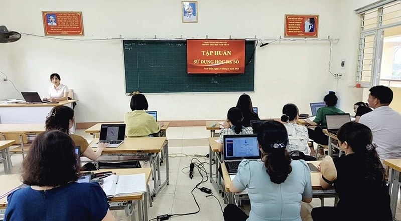 Nam Định: Triển khai áp dụng học bạ số trên toàn tỉnh