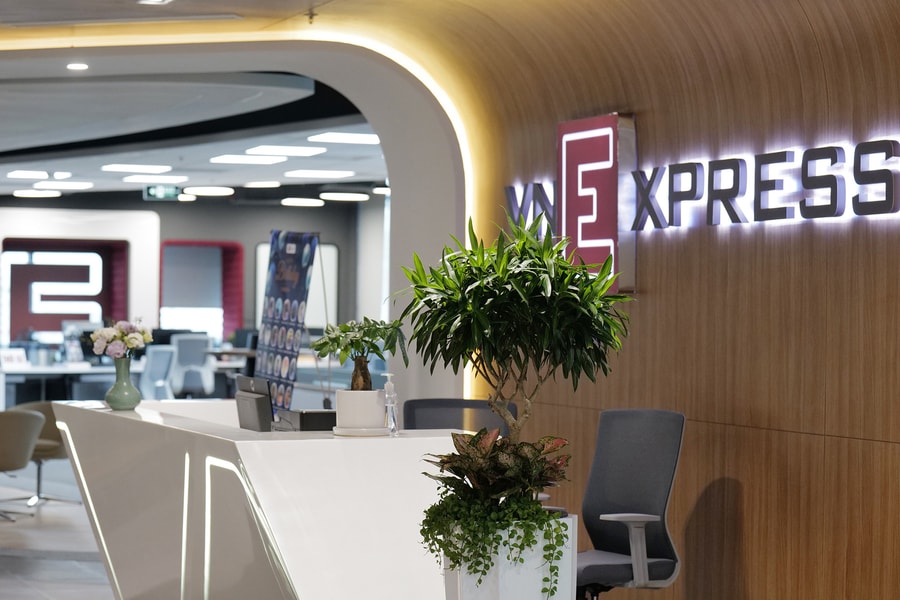 Sắp xếp kiện toàn ngay báo VietNamNet và báo VnExpress thành 1 báo